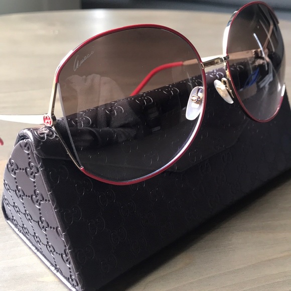 Gucci Accessories - Gucci Sunglasses 🕶